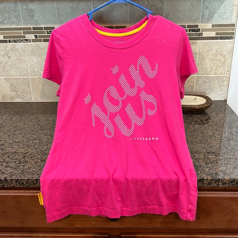 Size Large Nike shirt in pink